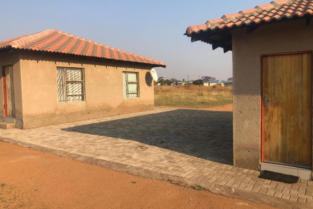 Photo of Others in Elias Motsoaledi