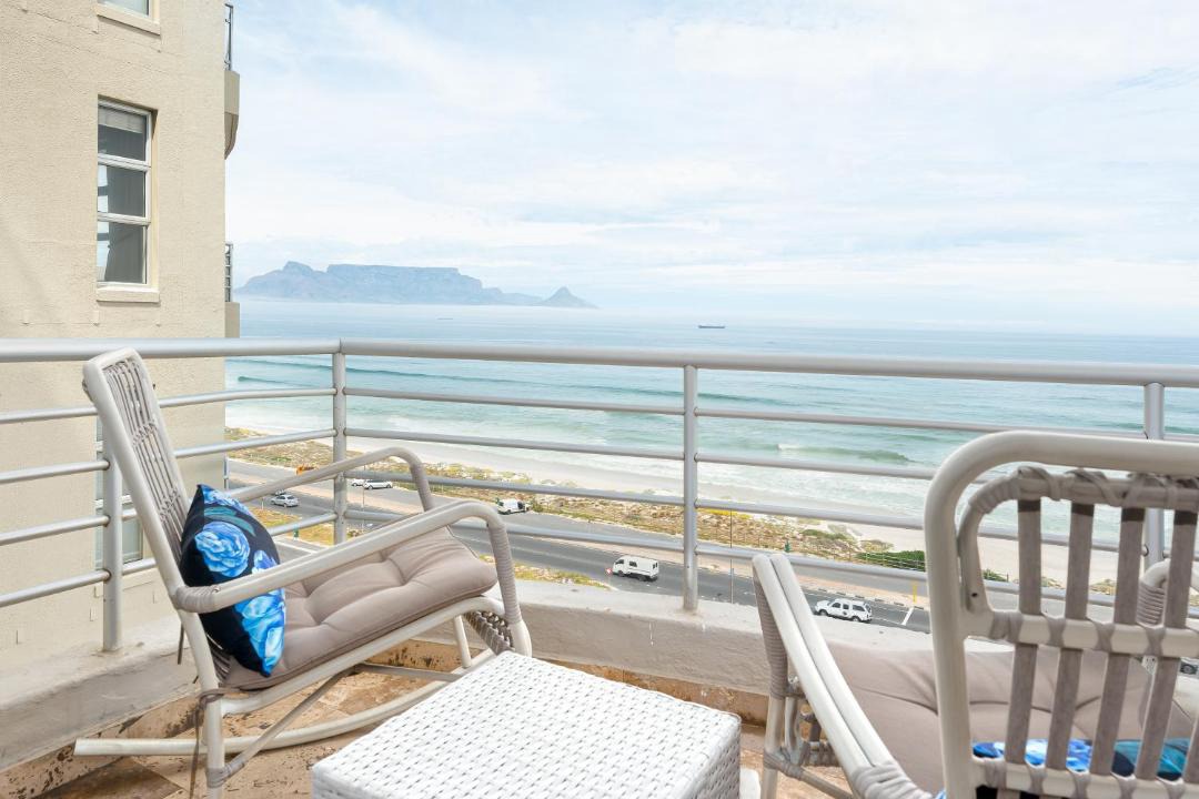 Photo of Others in Bloubergstrand
