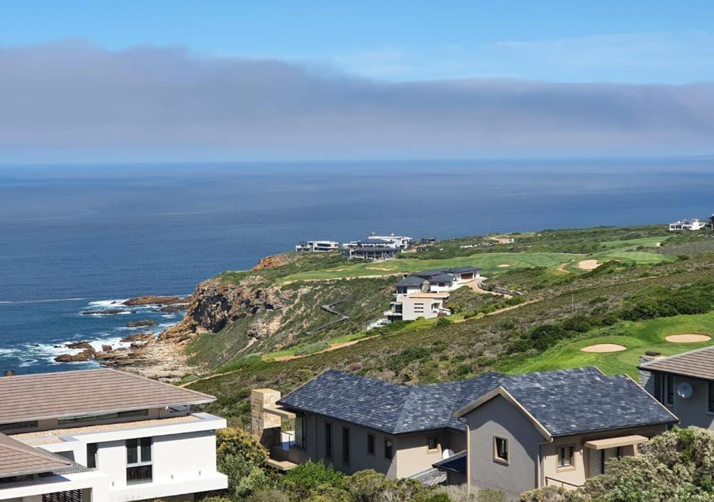Photo of Others in Pinnacle Point