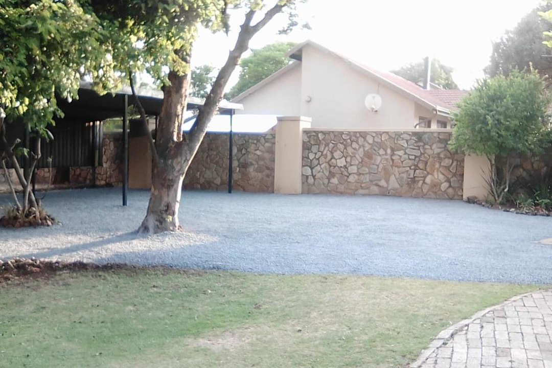 Photo of Others in Lyttelton Manor