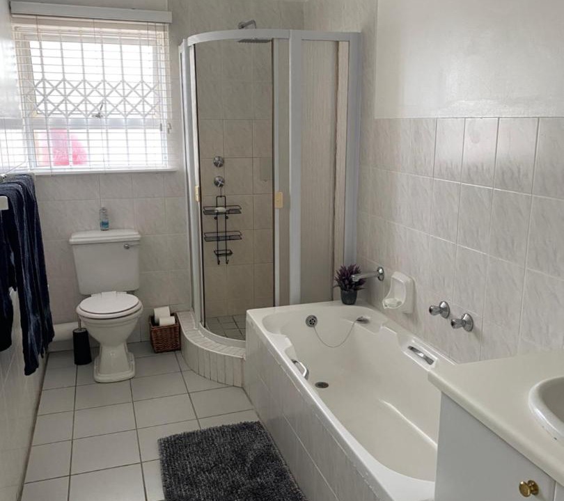 Photo of Bathroom in Knysna Central