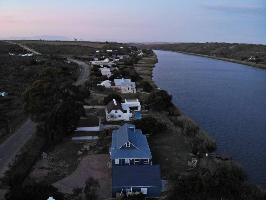 Photo of Others in Port Beaufort