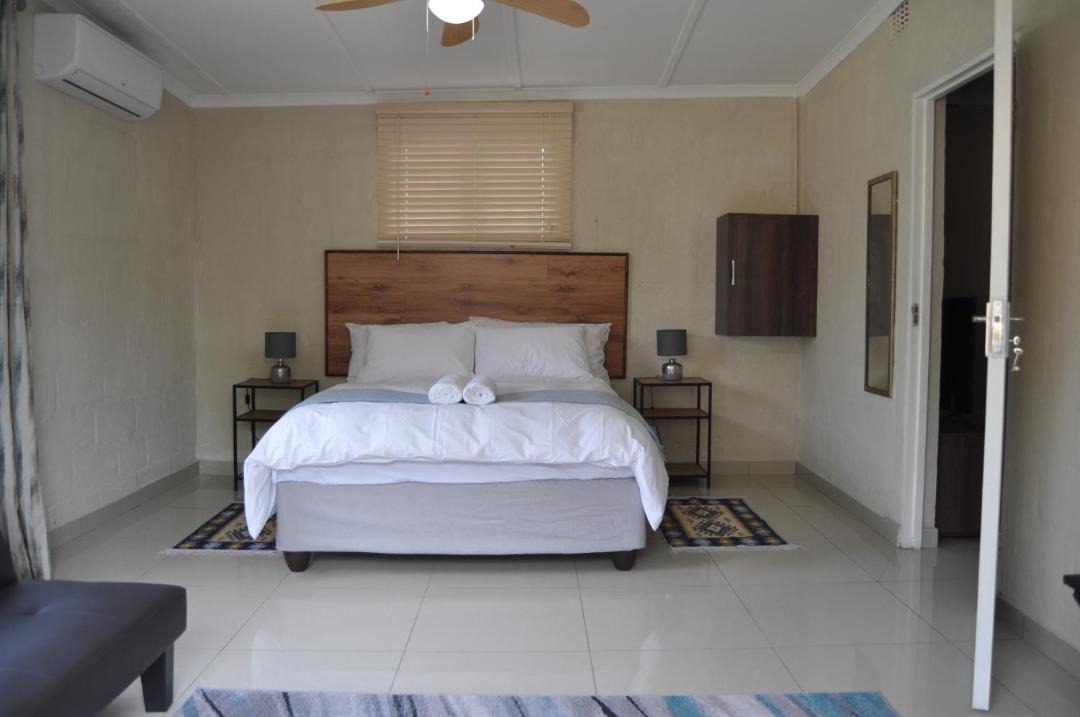 Photo of Bedroom in Manguzi