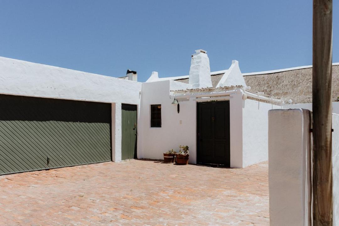 Photo of Others in Paternoster