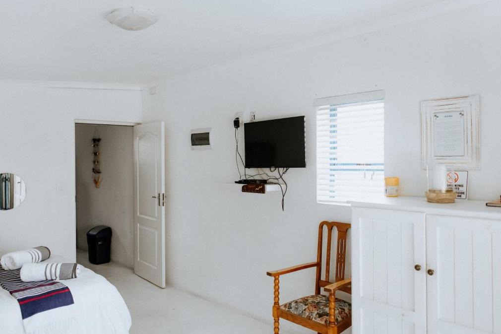 Photo of Others in Paternoster