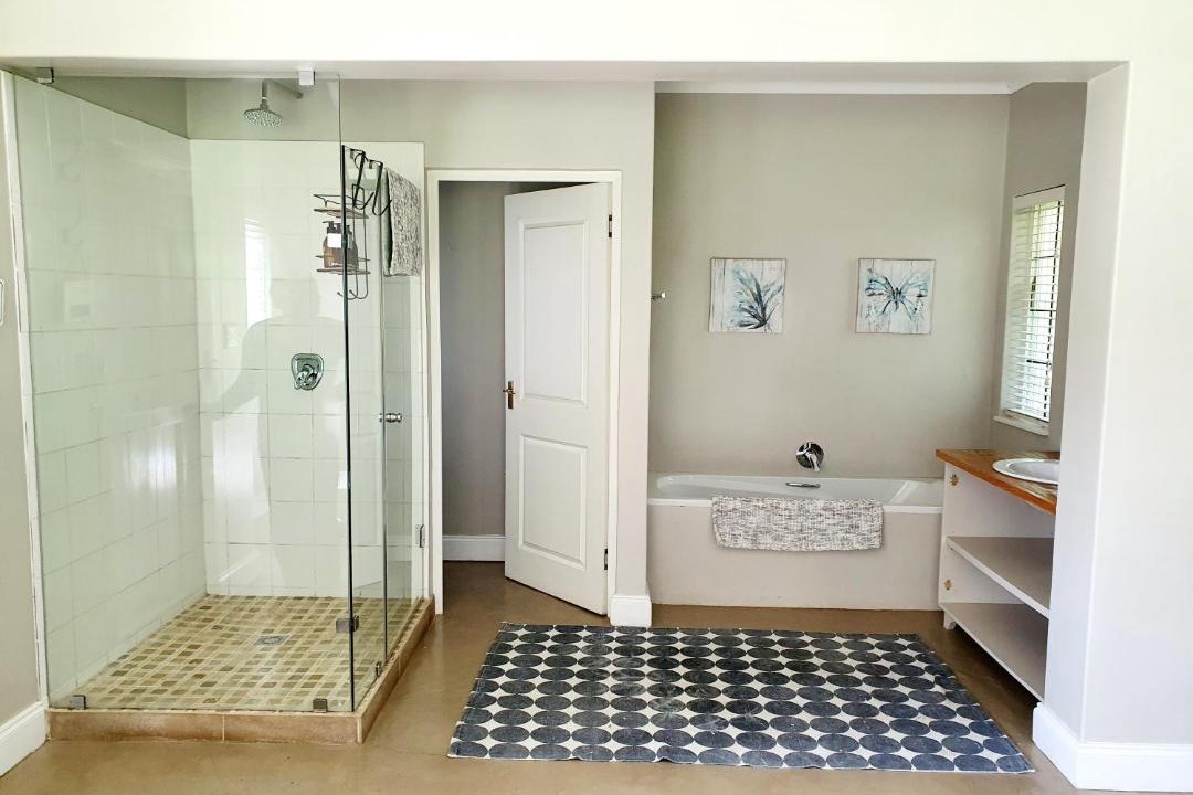 Photo of Bathroom in Hilton