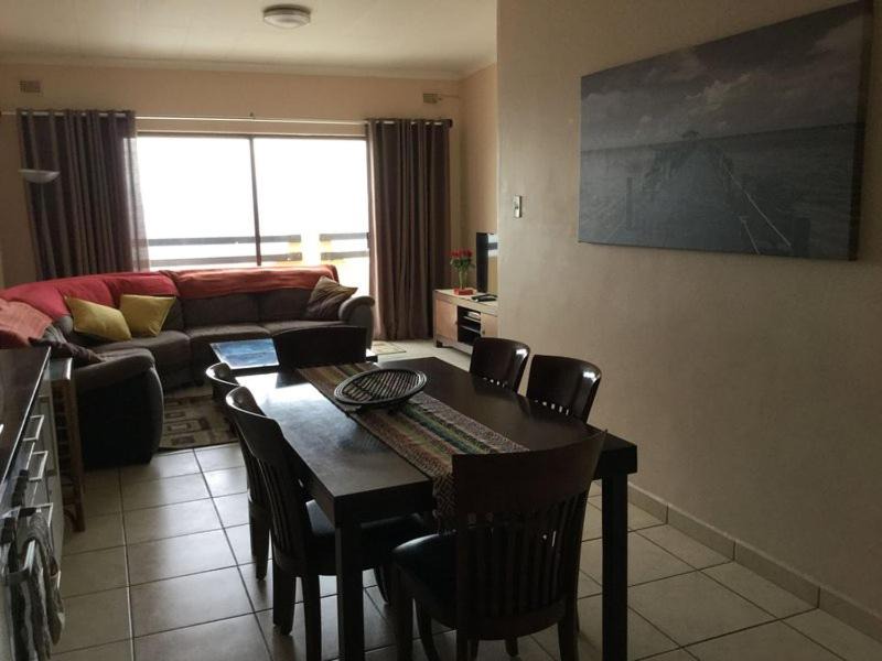 Photo of Livingroom in Umdloti