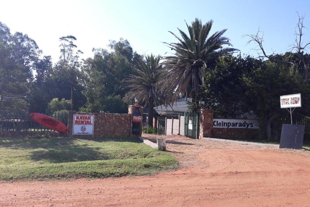 Photo of Others in Parys