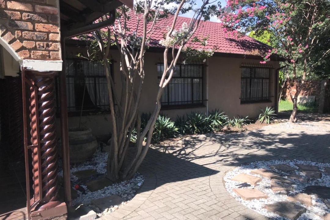 Photo of Others in Secunda