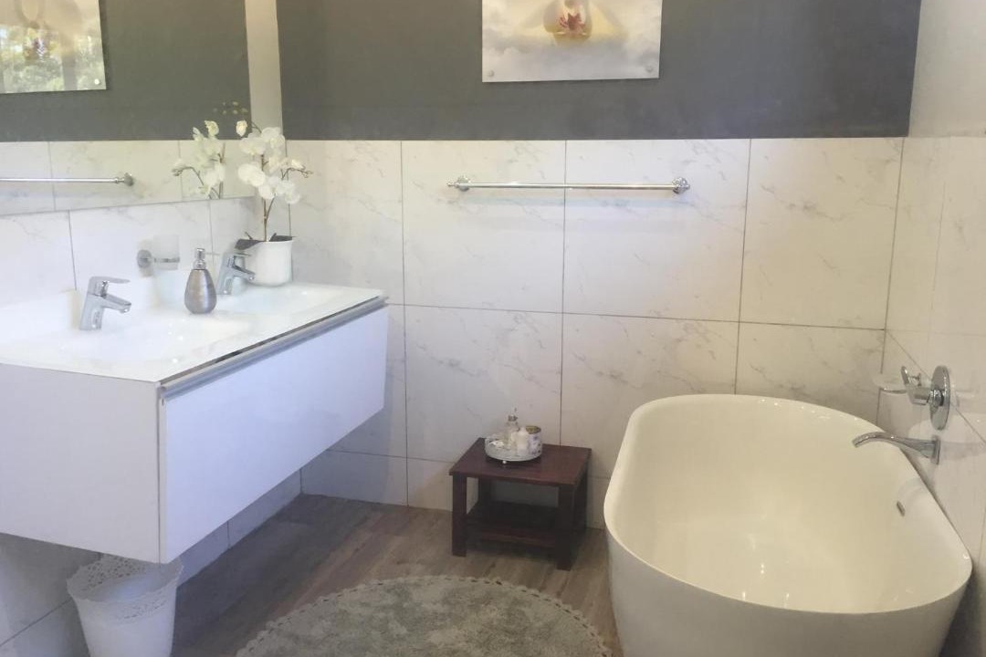 Photo of Bathroom in Balgowan