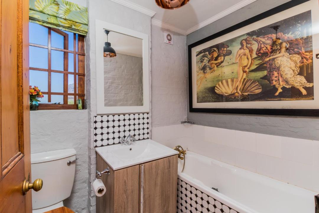 Photo of Bathroom in Franschhoek
