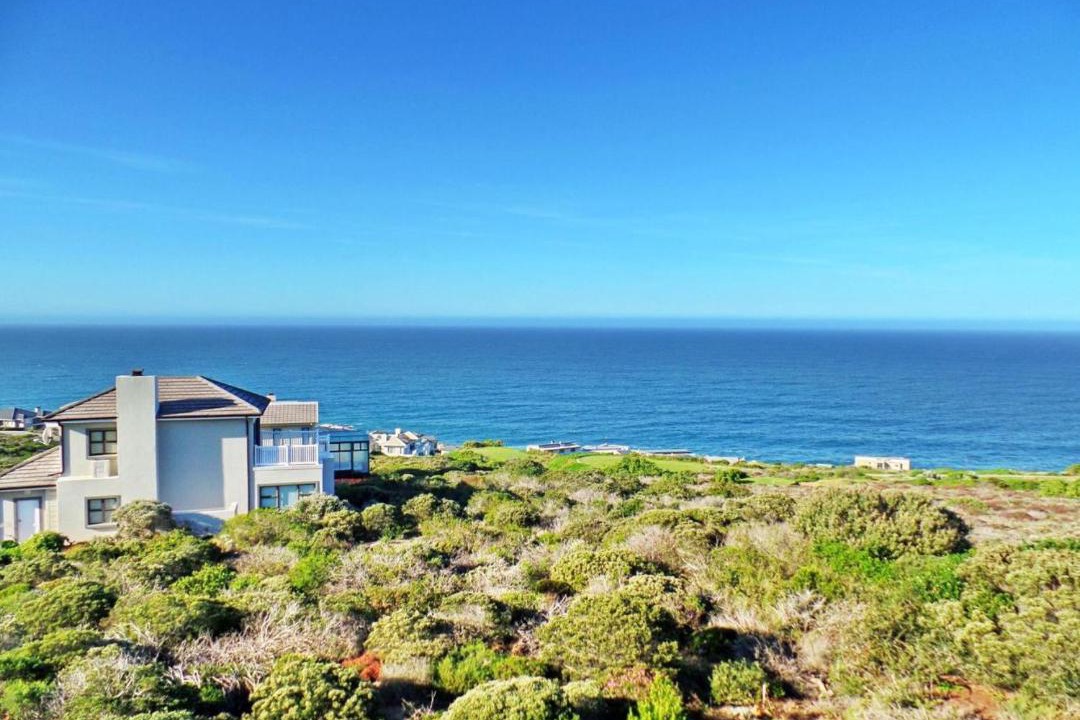 Photo of Others in Pinnacle Point