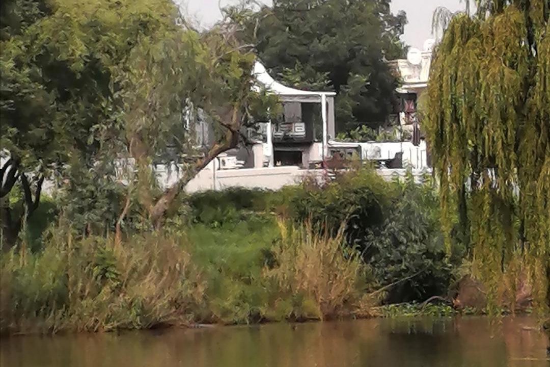 Photo of Others in Parys
