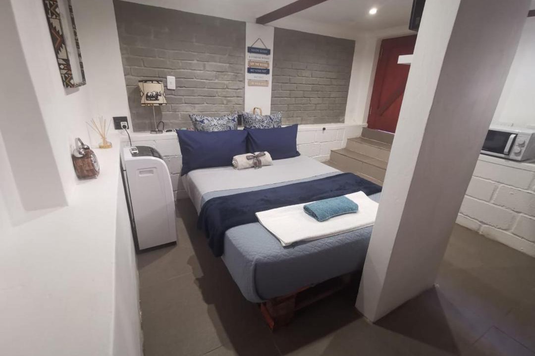 Photo of Bedroom in Quigney Beach