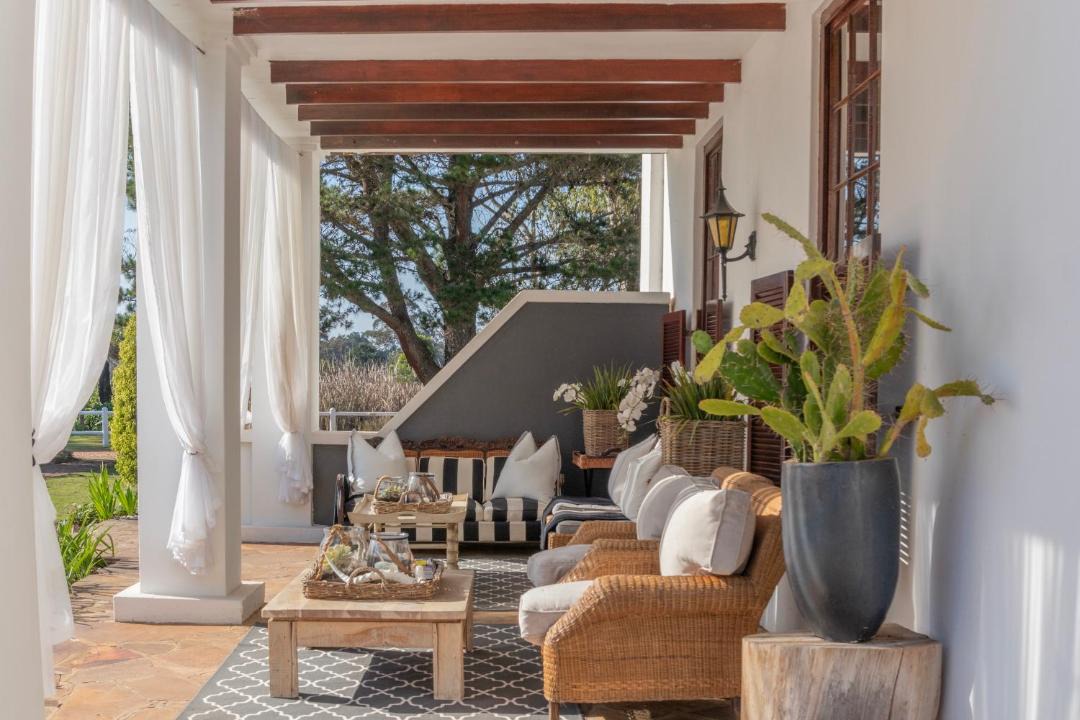 Photo of Livingroom in Buffalo Hills Game Reserve