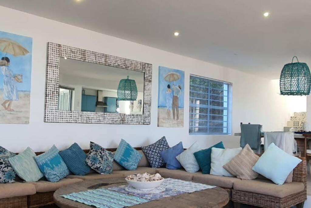 Photo of Livingroom in Paradise Beach
