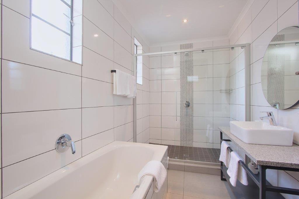 Photo of Bathroom in Arcadia