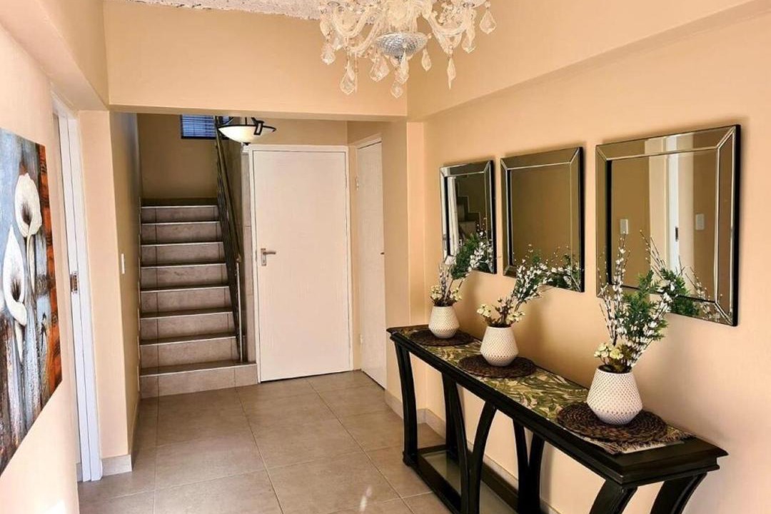 Photo of Livingroom in Calypso Beach