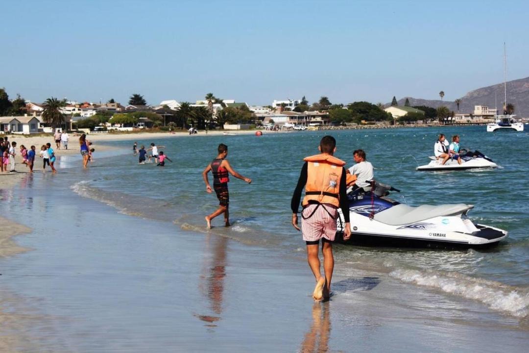 Photo of Human In Picture in Calypso Beach