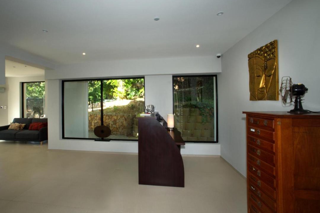 Photo of Others in Scott Estate
