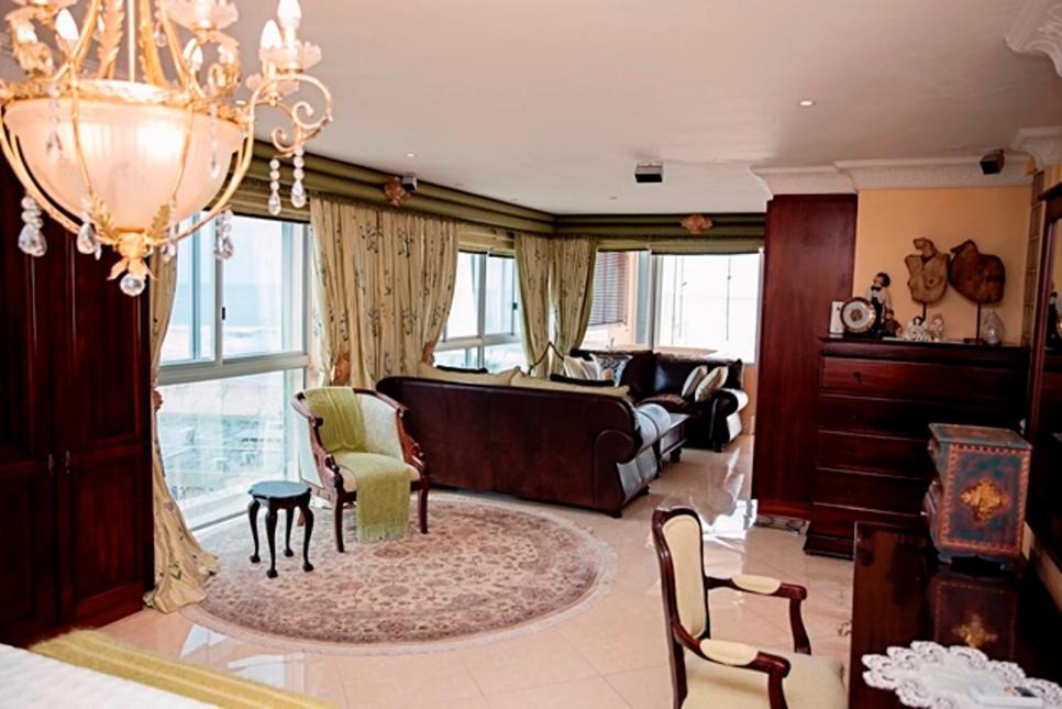 Photo of Livingroom in Margate Beach