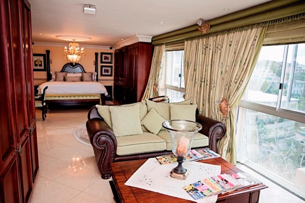 Photo of Livingroom in Margate Beach