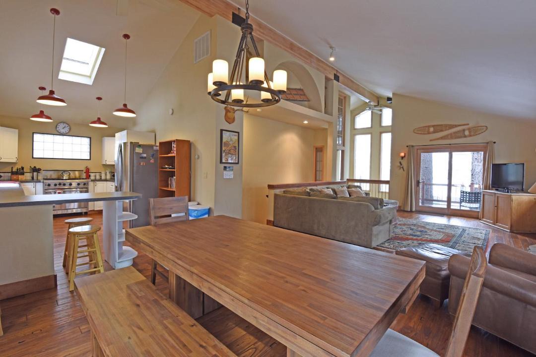 Photo of Livingroom in Brockway