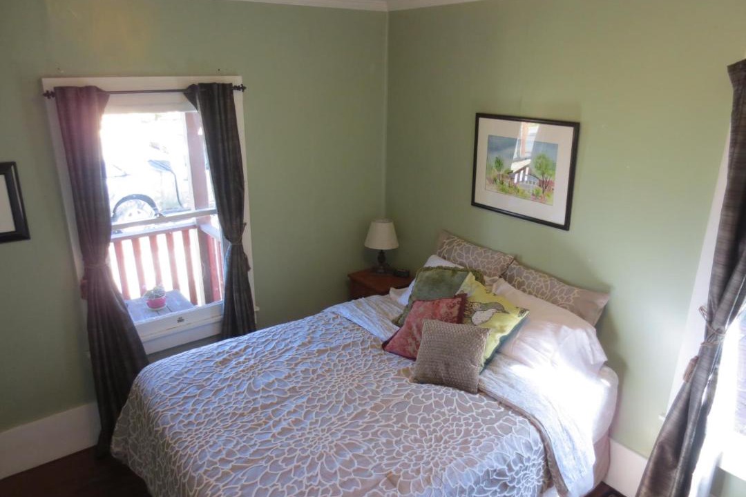 Photo of Bedroom in Santa Rosa