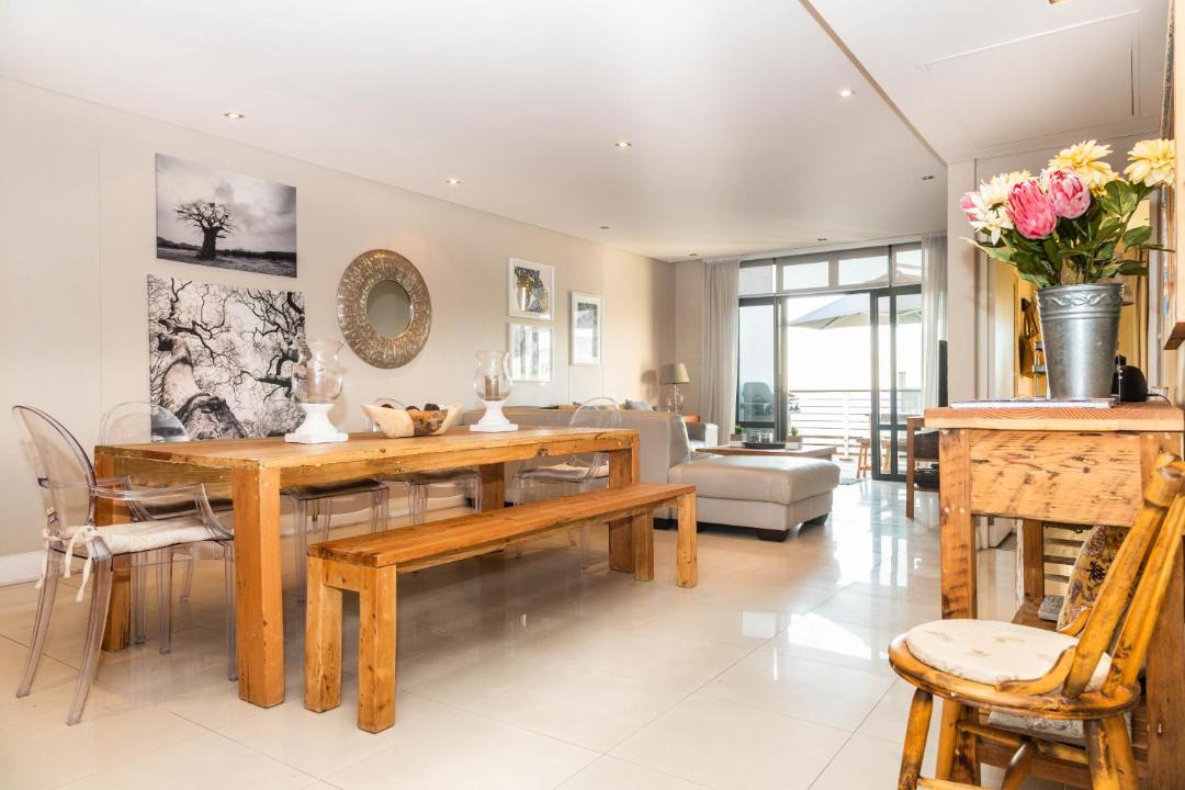 Photo of Livingroom in Big Bay