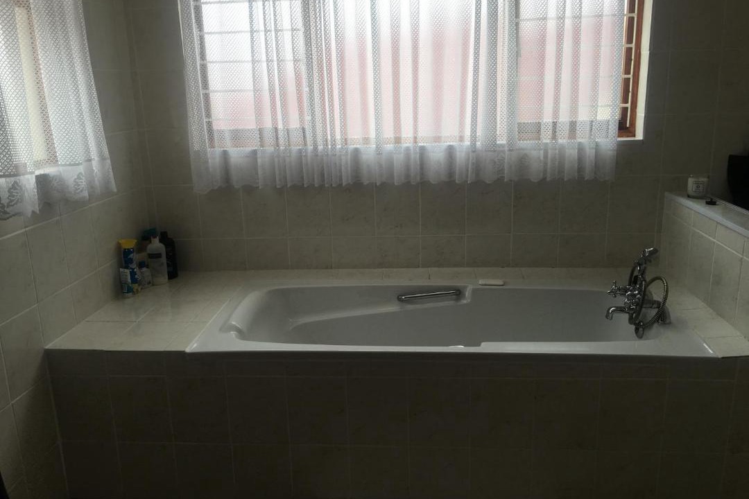 Photo of Bathroom in Port Owen