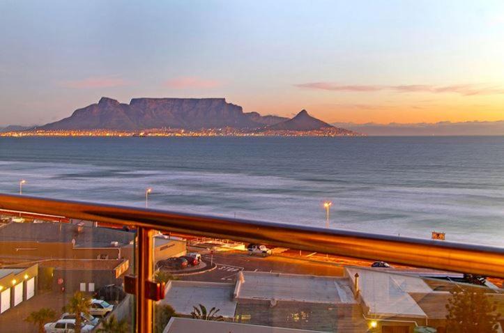 Photo of Others in Bloubergstrand