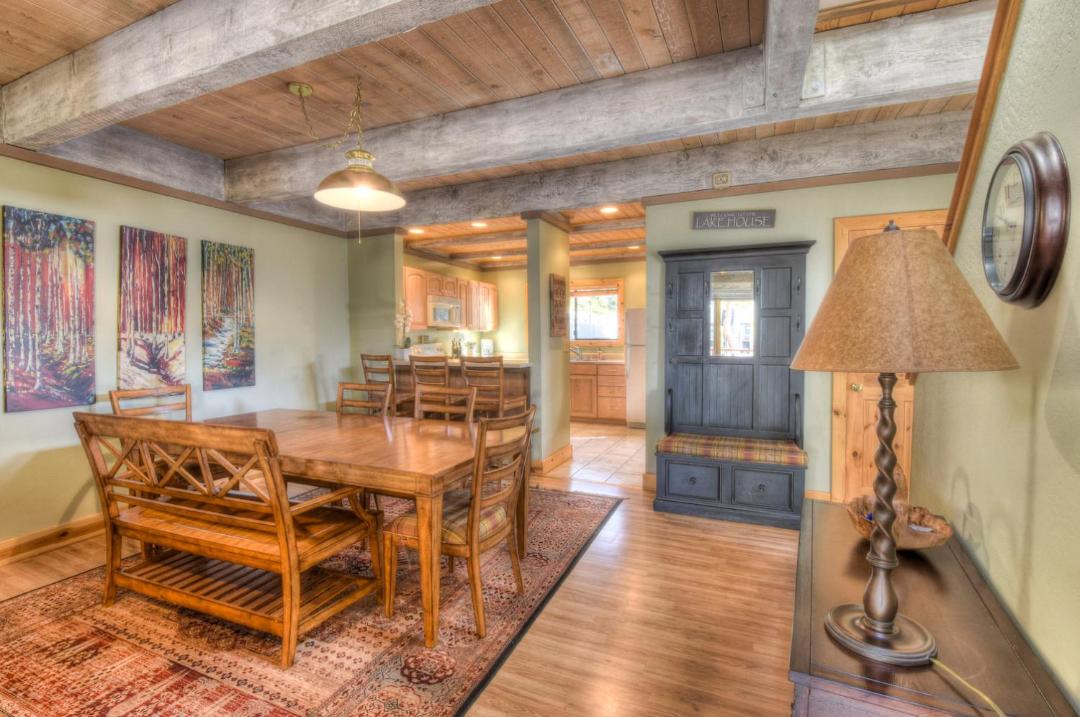 Photo of Livingroom in Brockway