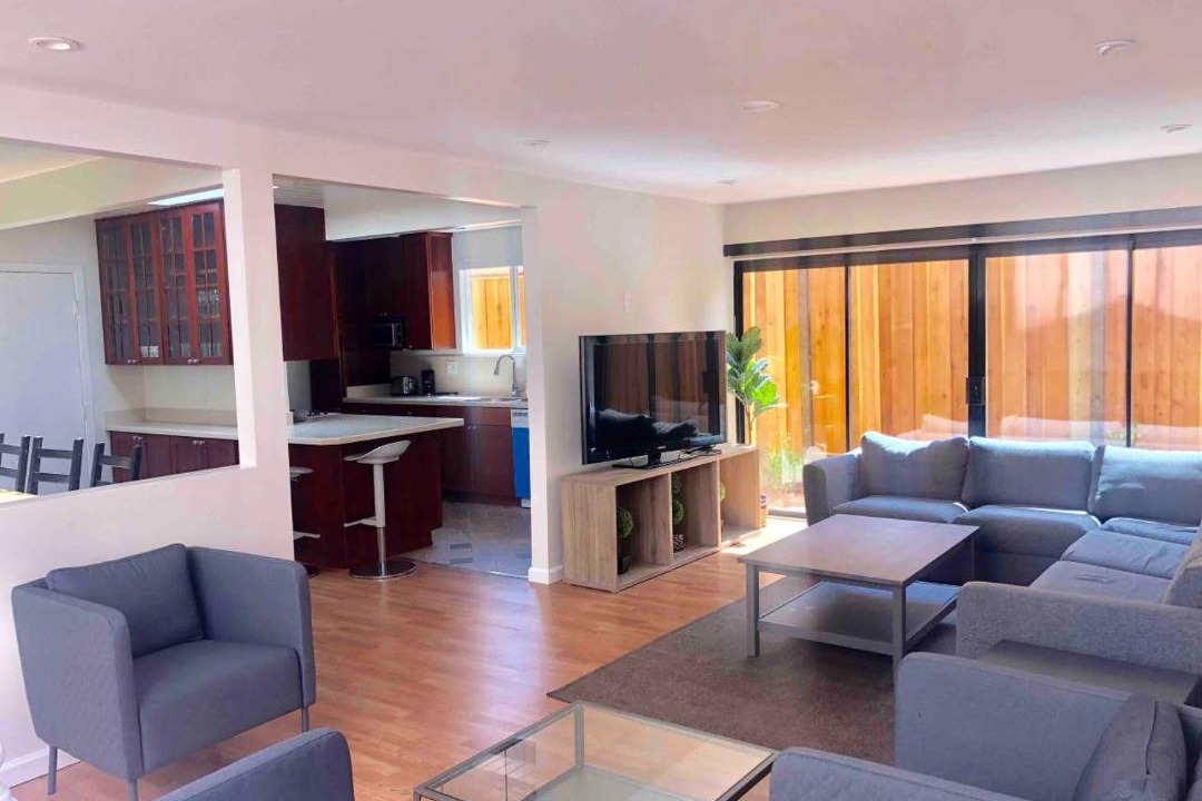 Photo of Livingroom in San Bruno