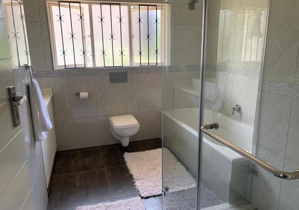 Photo of Bathroom in Scottburgh South