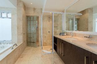 Photo of Bathroom in George