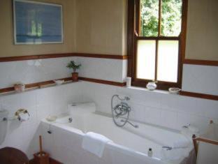 Photo of Bathroom in Steenberg Estate
