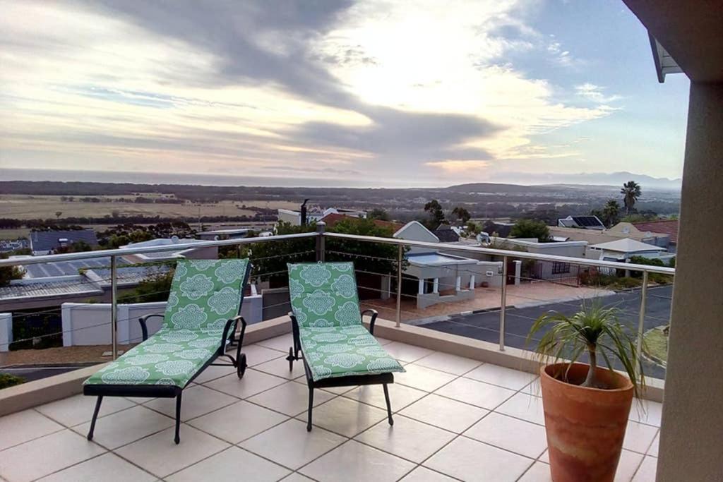 Photo of Patio Balcony in Heldervue
