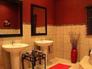 Photo of Bathroom in Hazyview