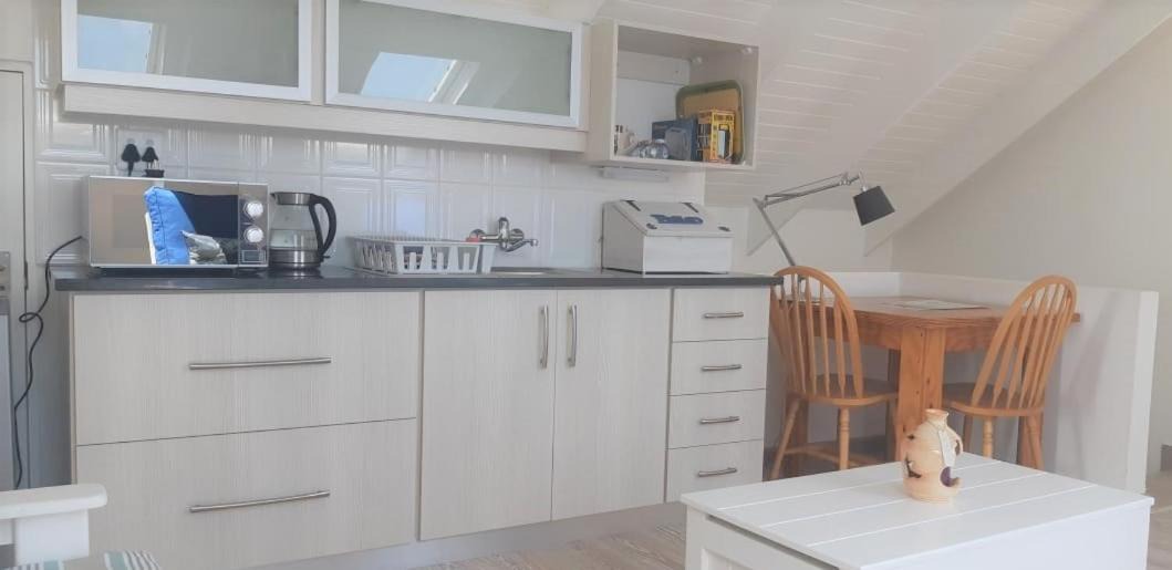 Photo of Others in Paternoster
