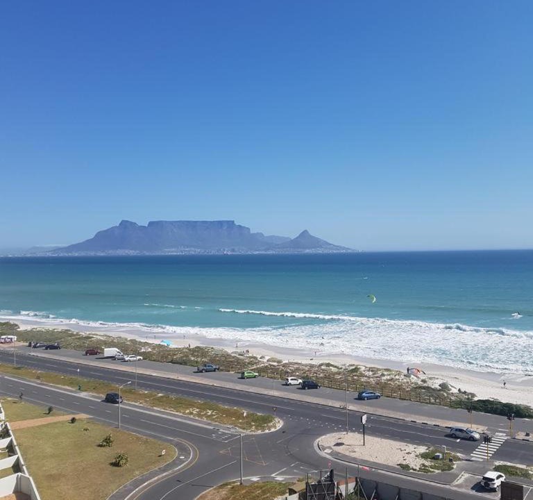 Photo of Others in Bloubergstrand