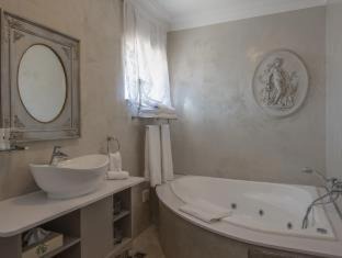 Photo of Bathroom in Westcliff