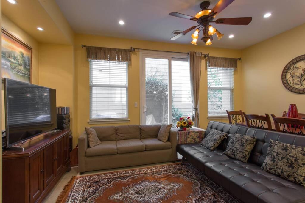 Photo of Livingroom in San Jose