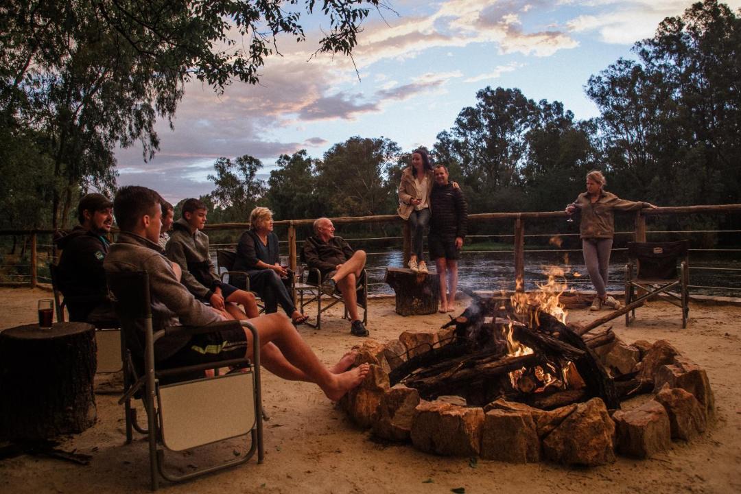 Photo of Others in Parys