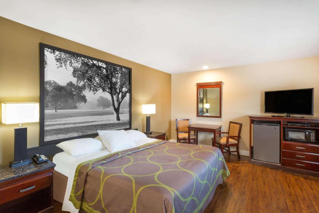 Photo of Bedroom in Martinez