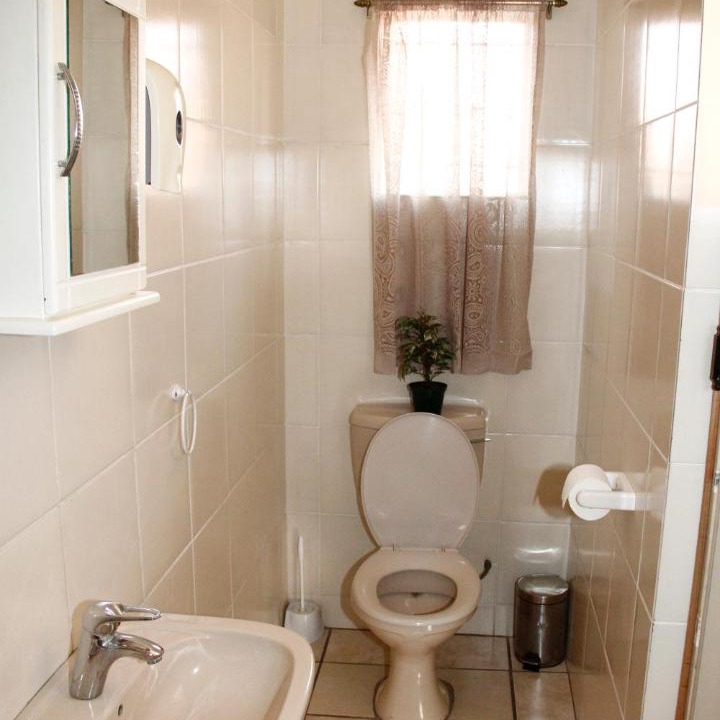 Photo of Bathroom in Emalahleni
