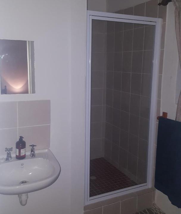 Photo of Bathroom in Graaff-Reinet