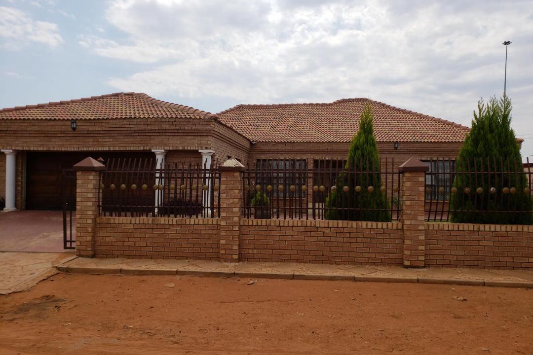 Photo of Others in Moses Kotane