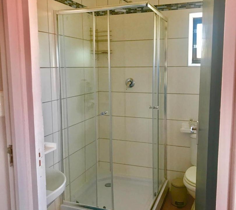 Photo of Bathroom in Glentana