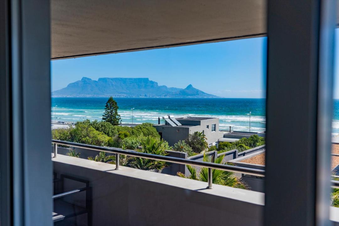 Photo of Others in Bloubergstrand