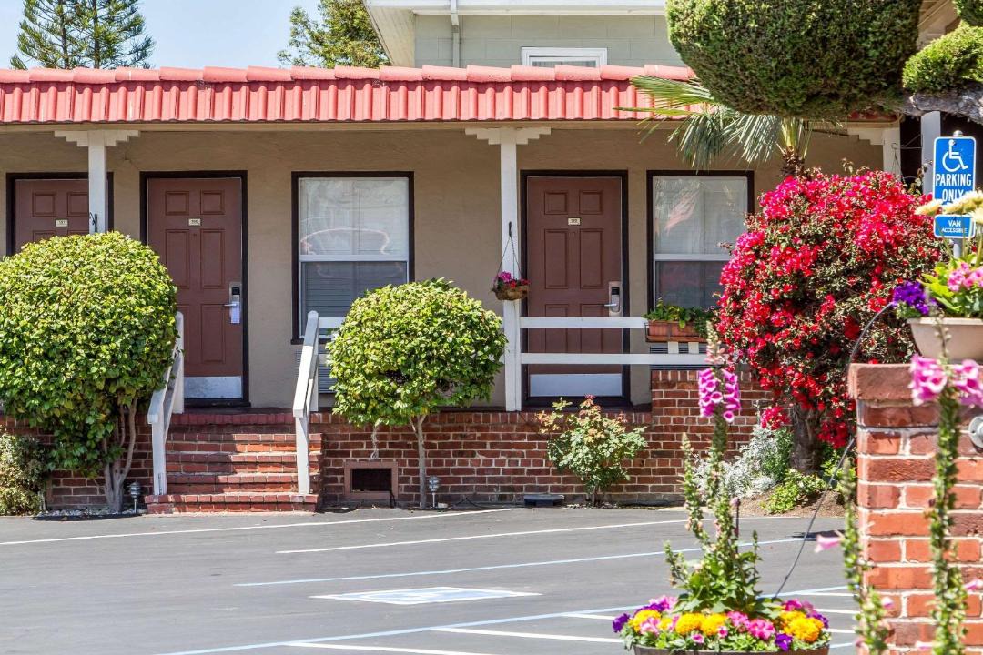 Photo of Buildings in Northwest Berkeley